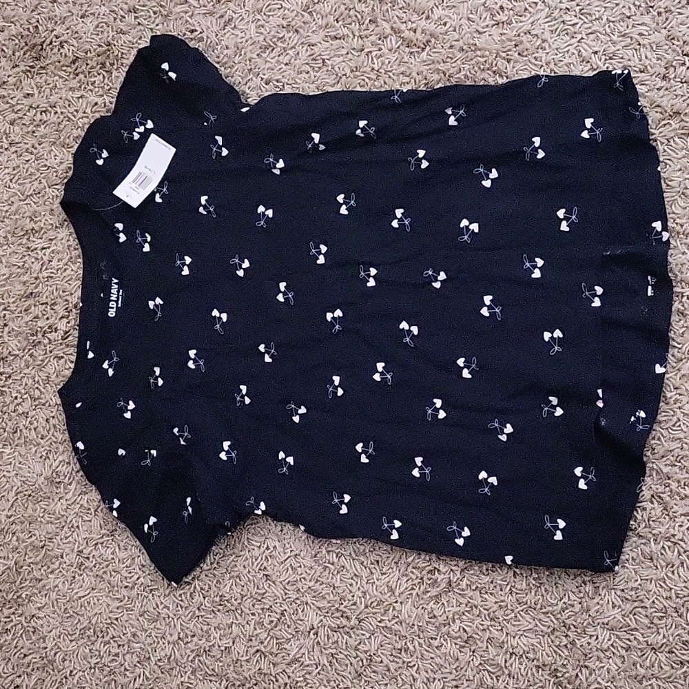 Old Navy girls L shirt